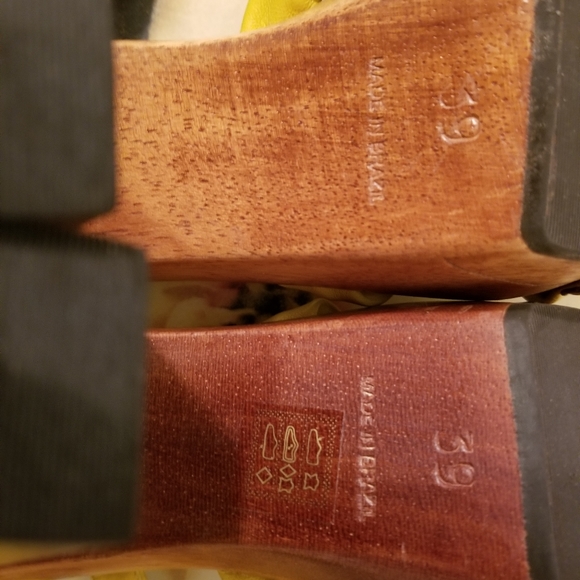 Aldo Wooden Block Heels - Picture 5 of 9